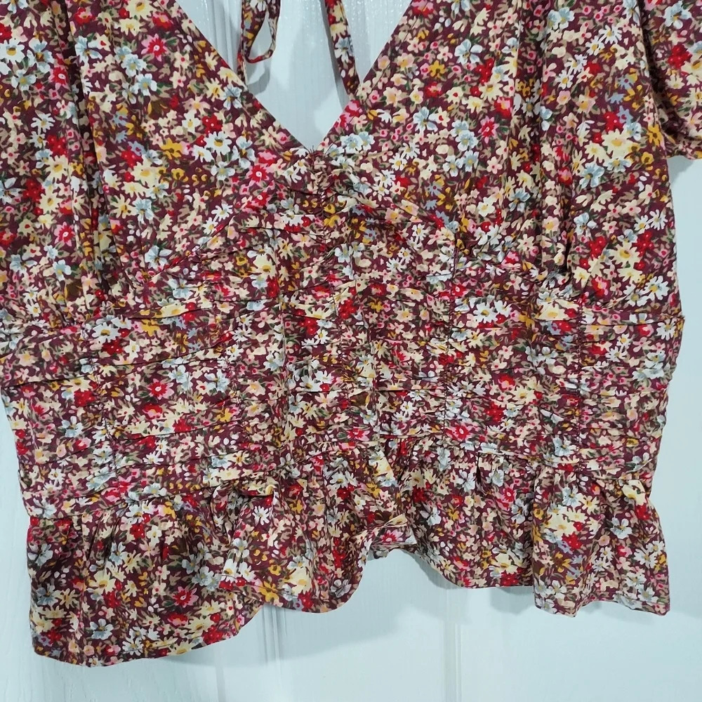 NWOT Sim & Sam Burgundy Floral Crop Top Puffy Sleeves in Size XL - Picture 3 of 10